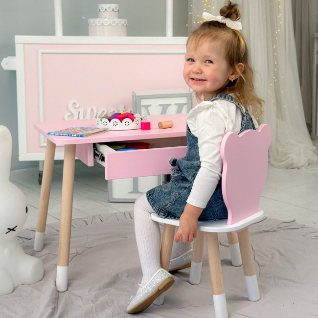 Стол прямоугольный с ящиком 46х60х45 и стул медвежья 26.5х26х25, столик и стульчик для детской комнаты, розовый с белым