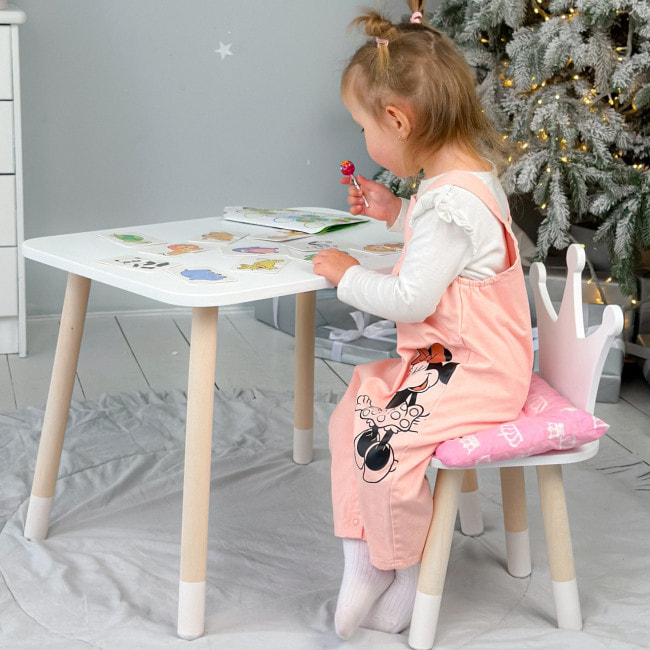 Стол прямоугольный 46х60х45 и стул корона 26.5х26х25, столик и стульчик для мальчика, белый