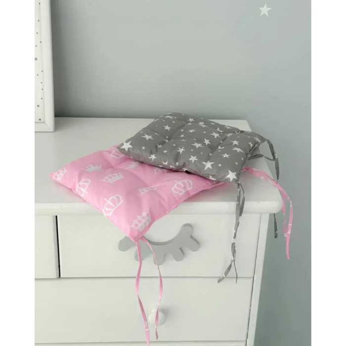 Подушка м'яка для дитячого стільчика 23х28, рожева з короною