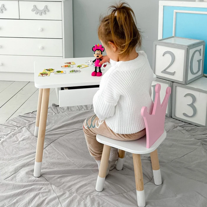 Дитячий столик білий і стільчик корона біло-рожевий. Столик із шухлядою для олівців і розмальовок 56787