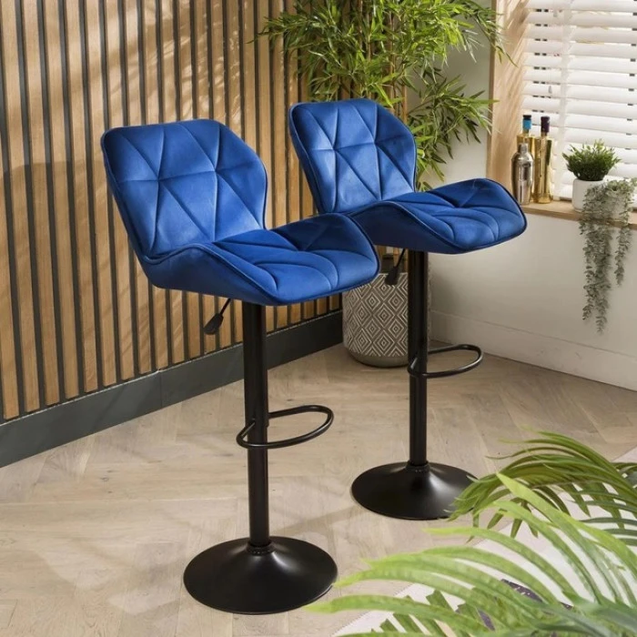 Барный стул со спинкой Bonro B-087 велюр синий с черным основанием
