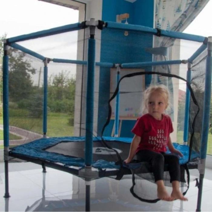 Батут для детей комнатный с сеткой Atleto 160 см синий KRB03