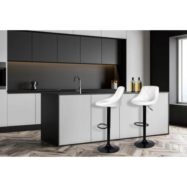 Барный стул со спинкой Bonro B-074 белый с черным основанием.