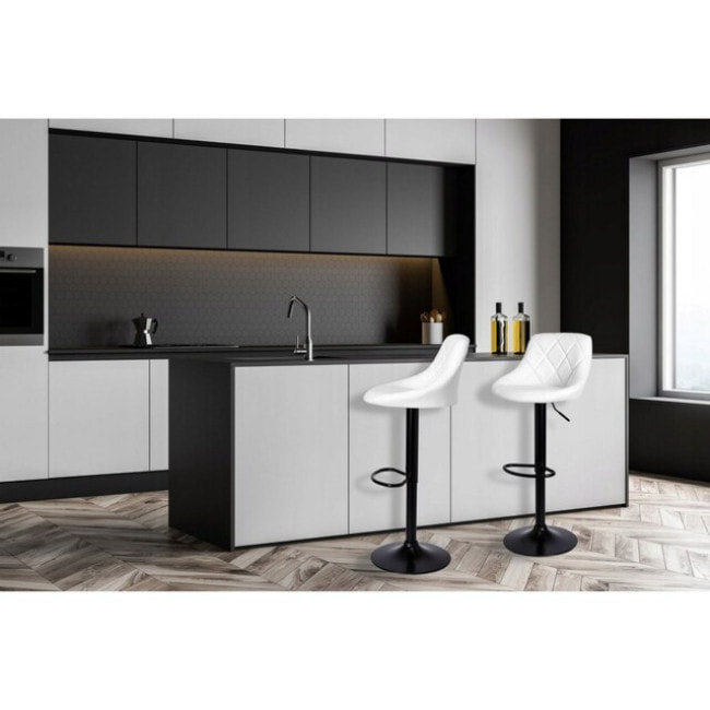 Барный стул со спинкой Bonro B-074 белый с черным основанием.