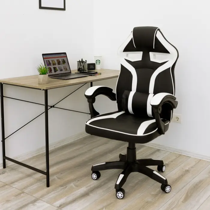 Геймерское игровое кресло компьютерное 4Points NT спортивное для пк с подушками раскладное белое