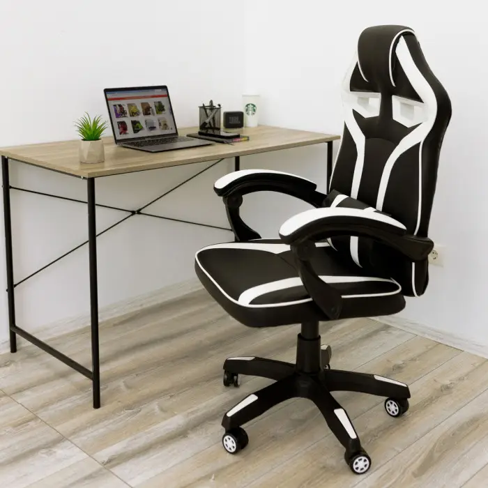 Геймерское игровое кресло компьютерное 4Points NT спортивное для пк с подушками раскладное белое