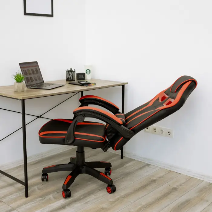 Геймерское игровое кресло компьютерное 4Points NT спортивное для пк с подушками раскладное красное