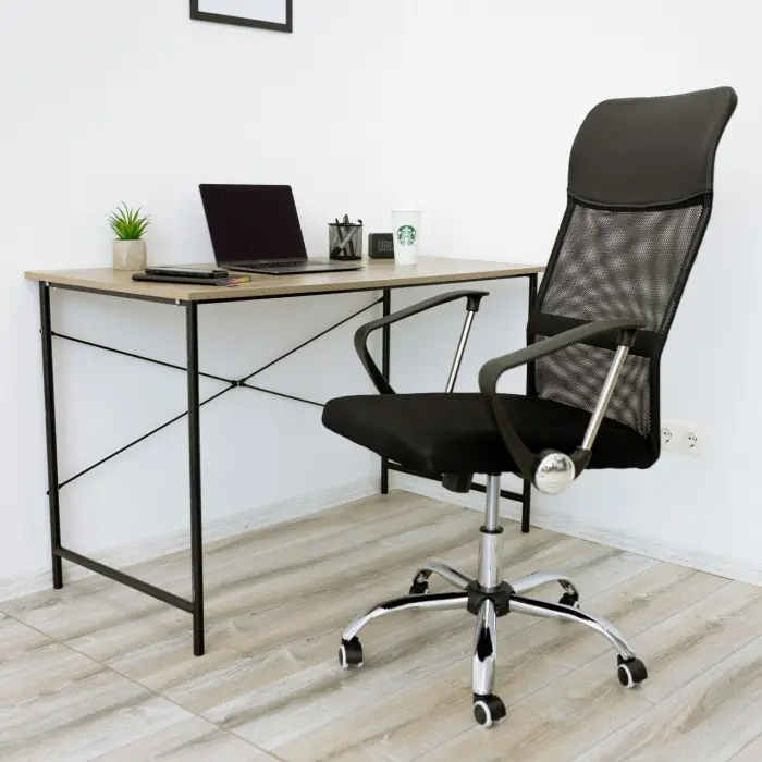 Крісло офісне 4Points Prestige чорне для офісу персоналу керівника