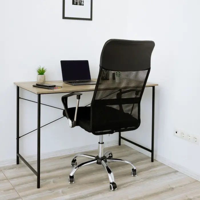 Крісло офісне 4Points Prestige чорне для офісу персоналу керівника