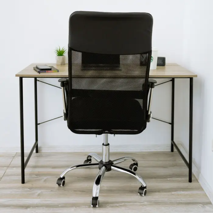 Крісло офісне 4Points Prestige чорне для офісу персоналу керівника