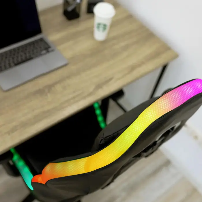 Геймерское игровое компьютерное кресло 4Points XT LED с подсветкой для пк с подушками раскладное черное