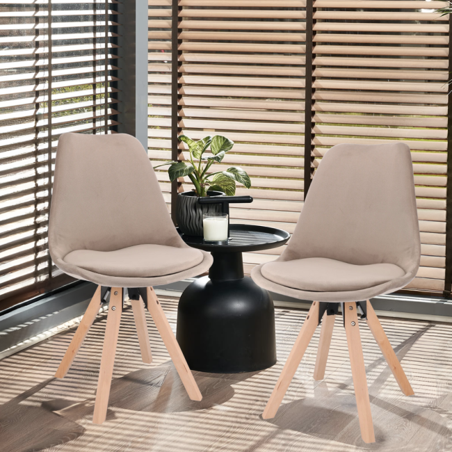 Стул Saida Jumi в скандинавском стиле с деревянными бежевыми ножками.
