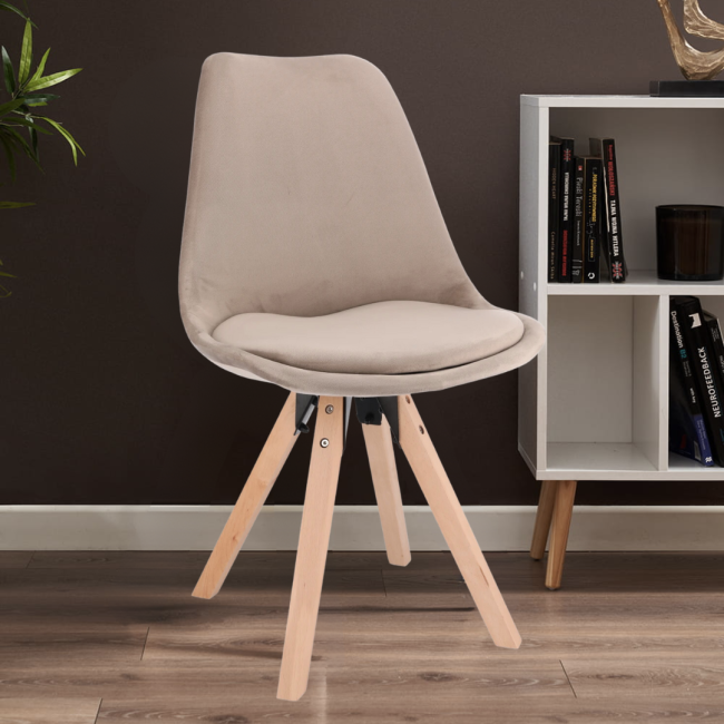 Стул Saida Jumi в скандинавском стиле с деревянными бежевыми ножками.