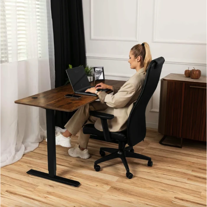 Офісне крісло Di Volio Adelo чорний