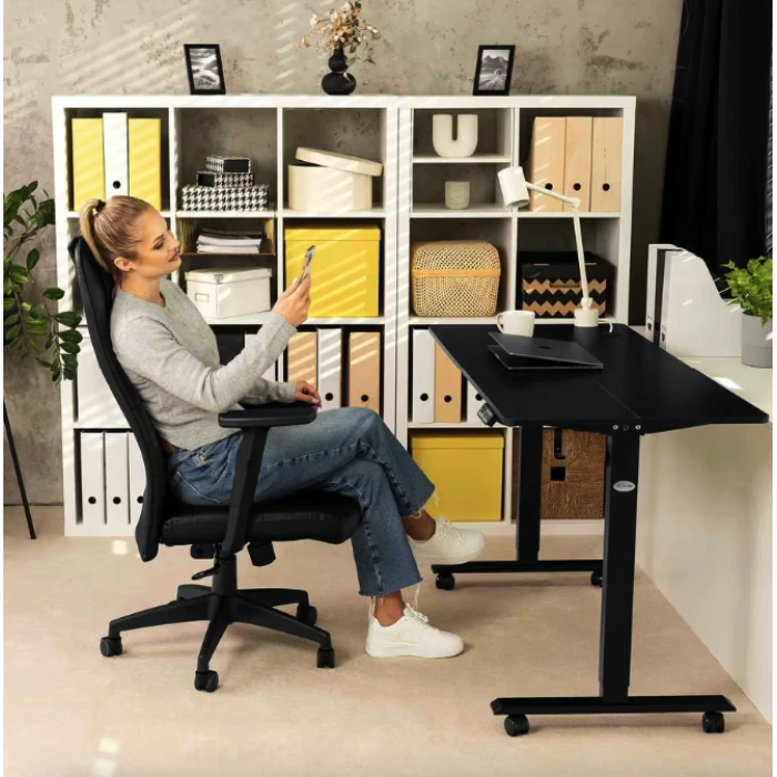 Офісне крісло Di Volio Adelo чорний