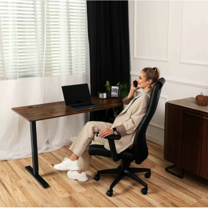 Офісне крісло Di Volio Adelo чорний