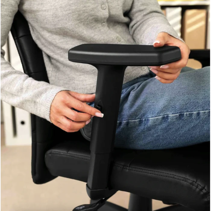 Офісне крісло Di Volio Adelo чорний