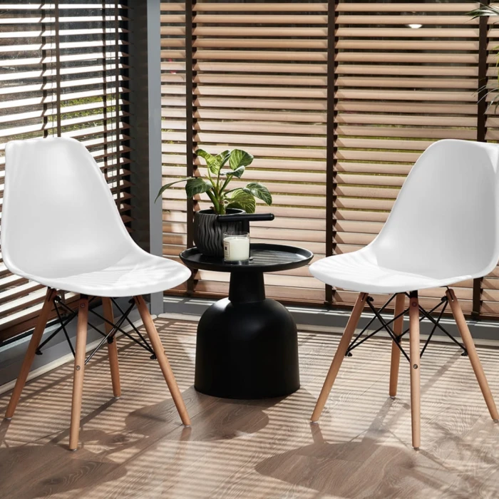 Стілець Eva Jumi у скандинавському стилі з дерев'яними ніжками білий