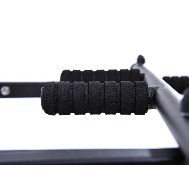 Настенный турник Besport BS-T0204 черно-красный