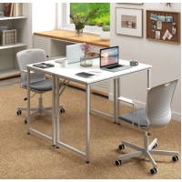 Компьютерный стол Costway Helena с металлическим каркасом белый.