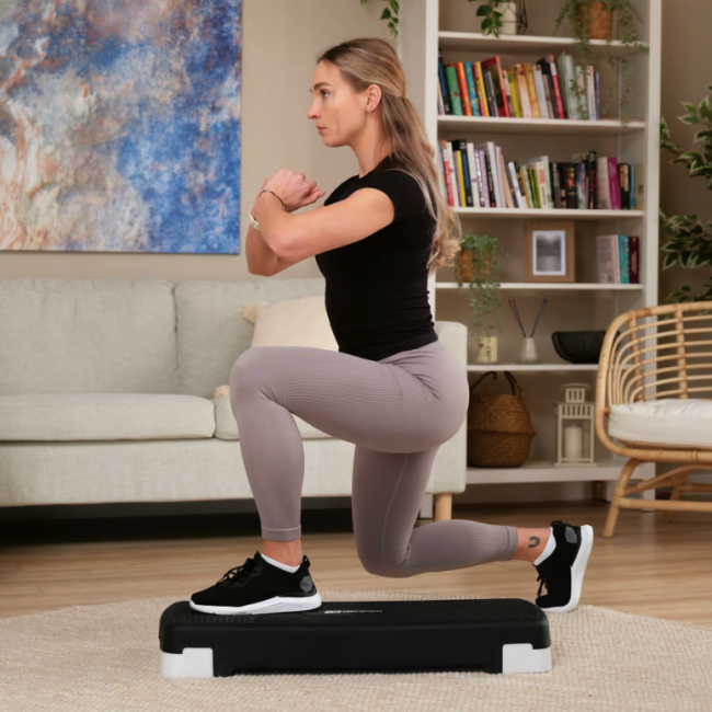 Степ платформа Hop-Sport HS-PP033AS черно-белая