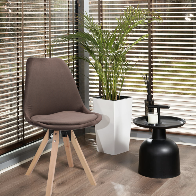 Стілець Saida Jumi у скандинавському стилі з дерев'яними ніжками коричневий