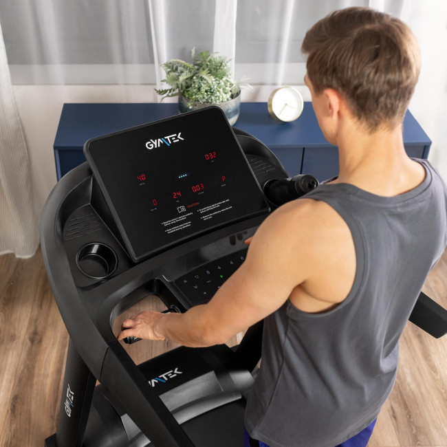 Бігова доріжка GYMTEK XT900