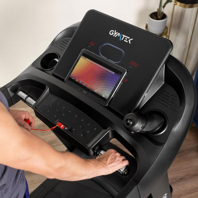 Бігова доріжка GYMTEK XT900