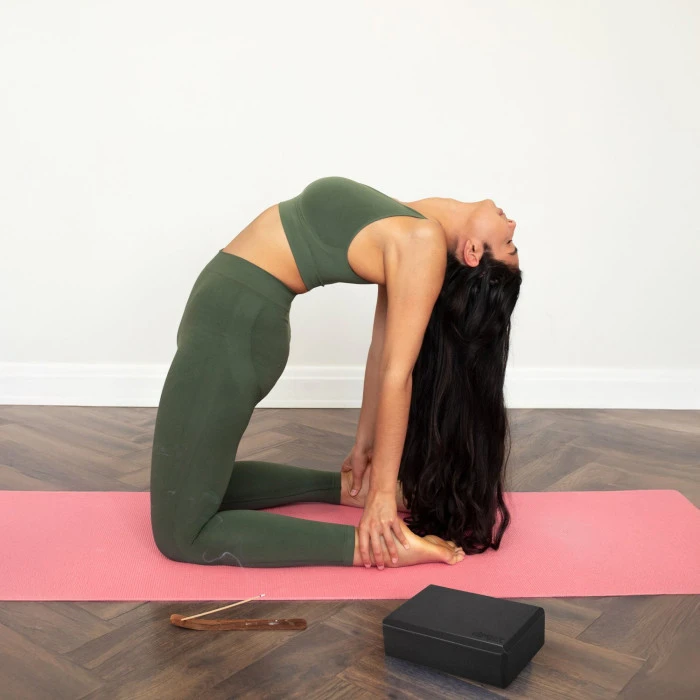 Блок для йоги Gymtek EVA чорний