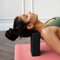 Блок для йоги Gymtek EVA черный