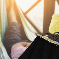 Гамак Jumi Garden тканевый с черной планкой.