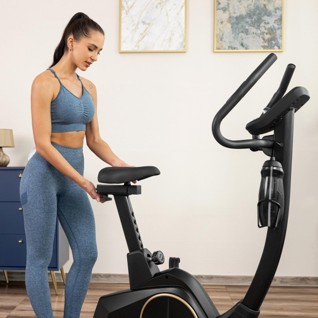 Велотренажер Gymtek XB4000 iConsole+ электромагнитный золотой