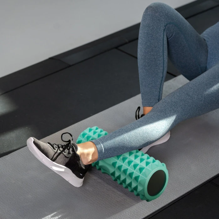 Масажний ролик Gymtek для йоги та фітнесу EVA 33*11см м'ятний