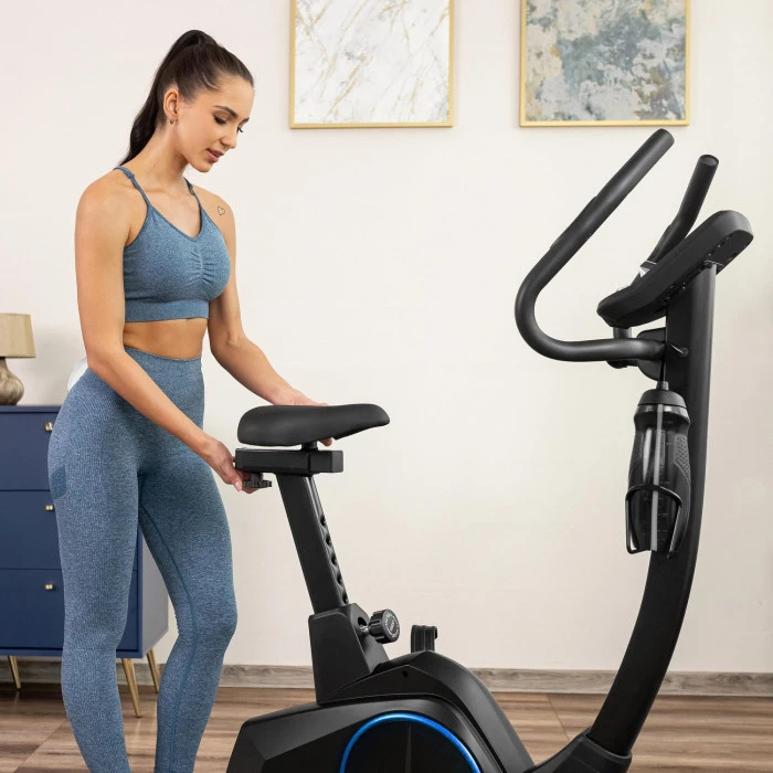 Велотренажер Gymtek XB4000 iConsole+ электромагнитный синий