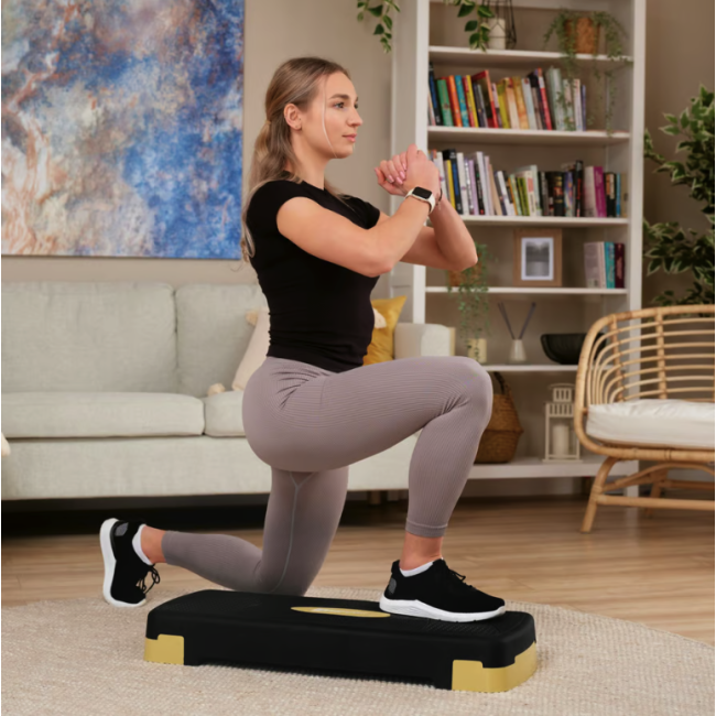 Степ платформа Hop-Sport HS-PP033AS черно-золотая