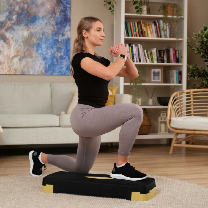 Степ платформа Hop-Sport HS-PP033AS черно-золотая