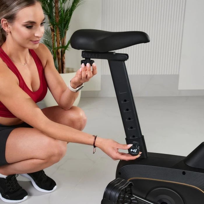 Велотренажер Hop-Sport HS-3000H Nexon черный магнитный