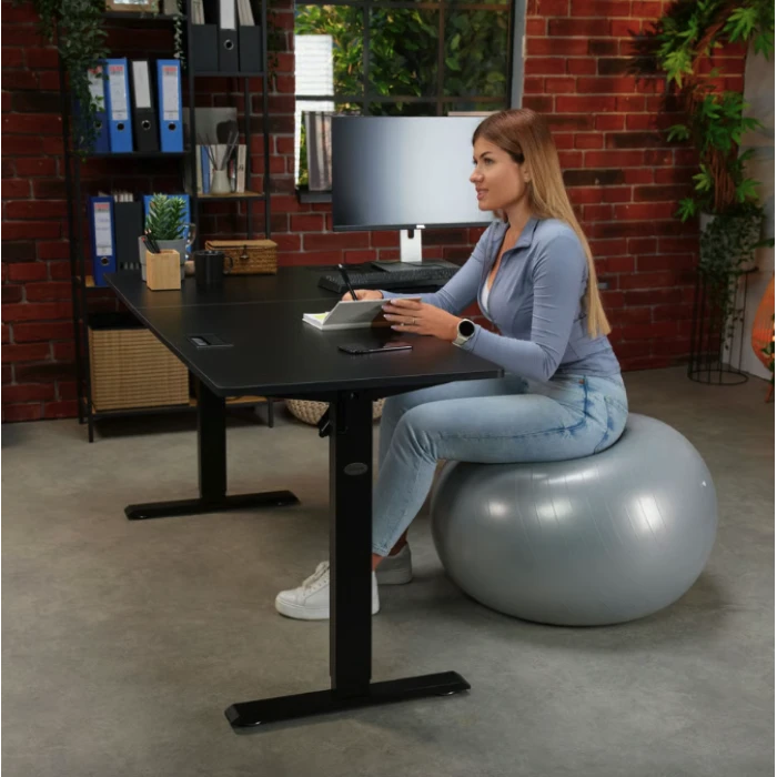 Компьютерный угловой стол Di Volio Montaro с регулируемой высотой черный