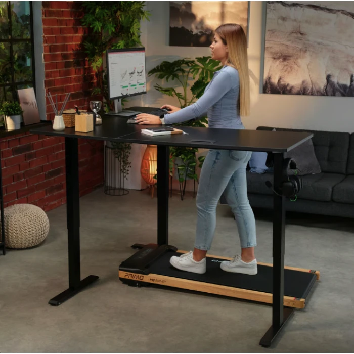 Компьютерный угловой стол Di Volio Montaro с регулируемой высотой черный