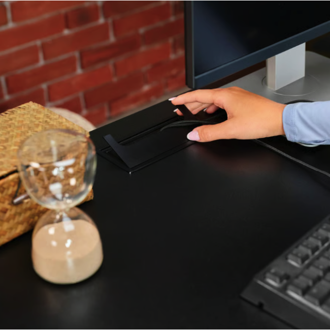 Компьютерный угловой стол Di Volio Montaro с регулируемой высотой черный