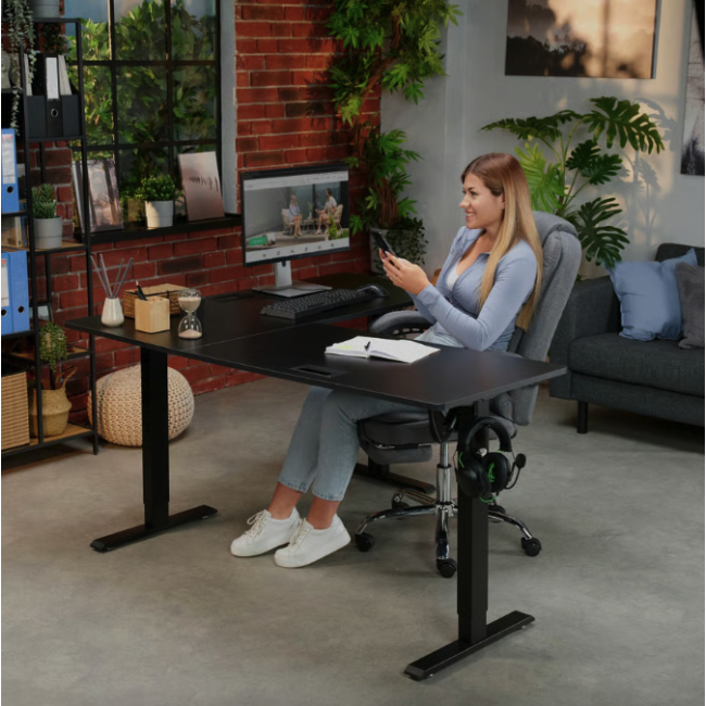 Компьютерный угловой стол Di Volio Montaro с регулируемой высотой черный