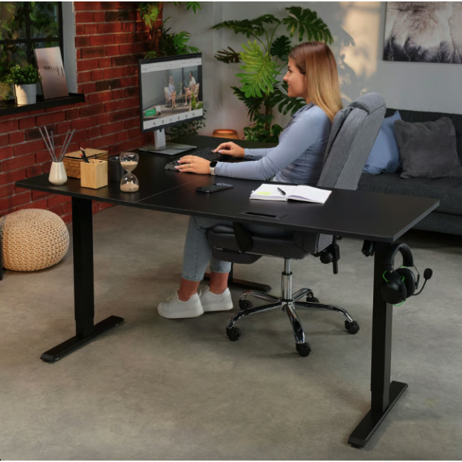 Компьютерный угловой стол Di Volio Montaro с регулируемой высотой черный