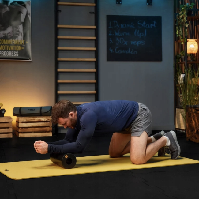 Роллер массажер гладкий Trex Sport TX-033EPR EPP 33см черный