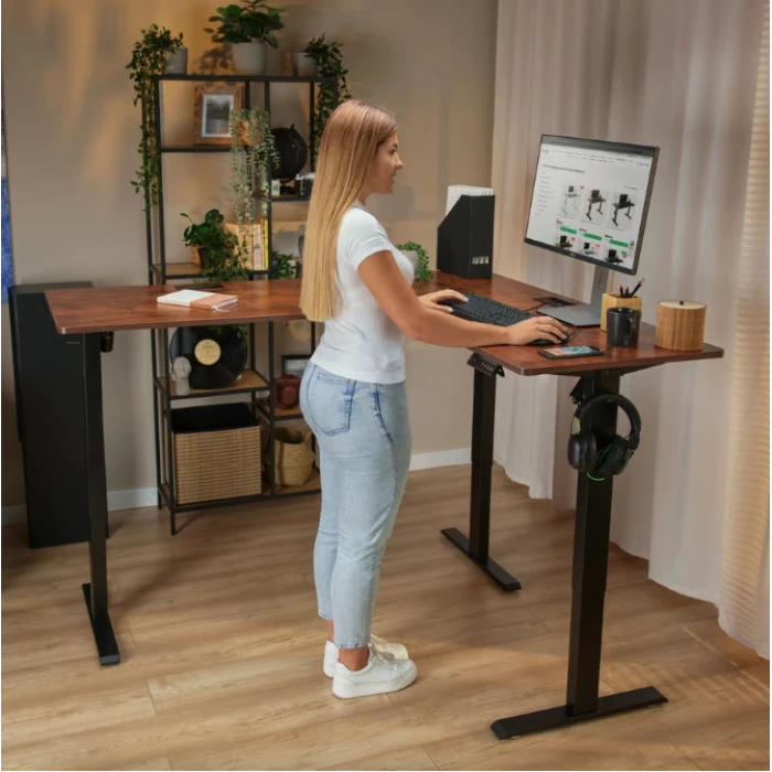 Комп'ютерний кутовий стіл Di Volio Montaro з регульованою висотою коричневий