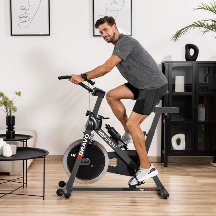 Спинбайк Hop-Sport HS-045IC Bravo черный