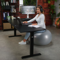 Компьютерный угловой стол Di Volio Trani с регулируемой высотой черный