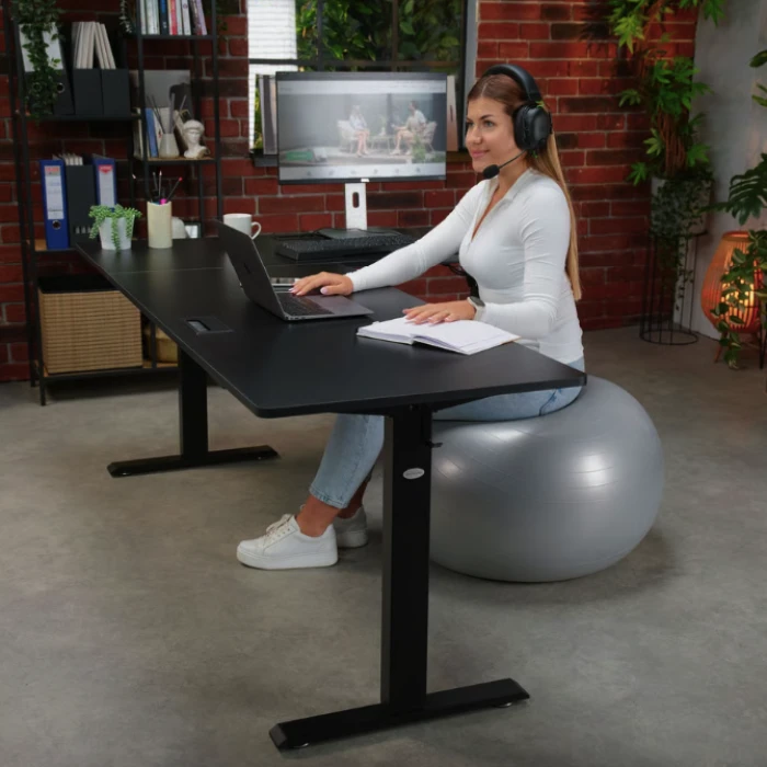 Компьютерный угловой стол Di Volio Trani с регулируемой высотой черный