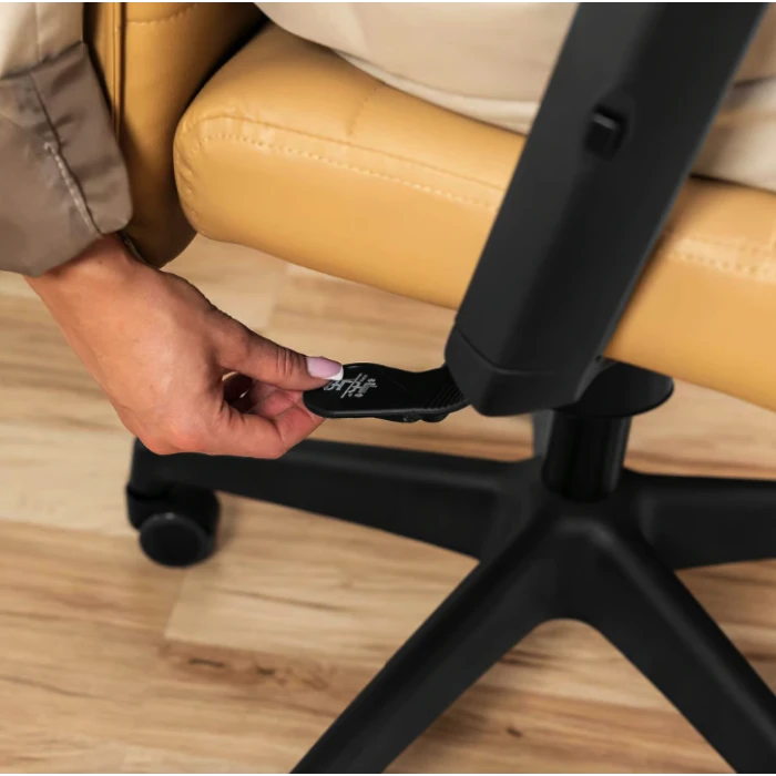 Офисное кресло Di Volio Adelo бежевый