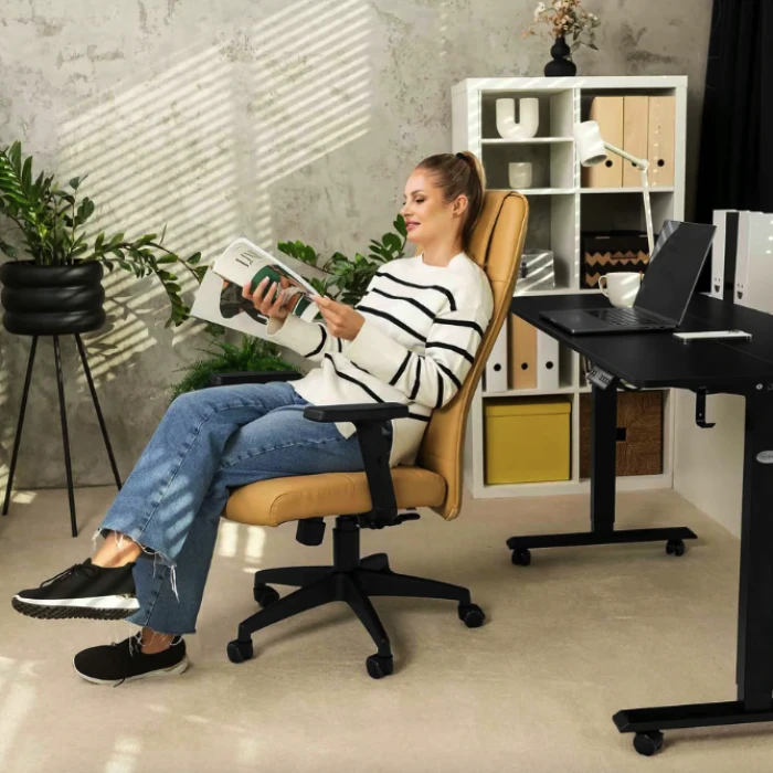 Офисное кресло Di Volio Adelo бежевый