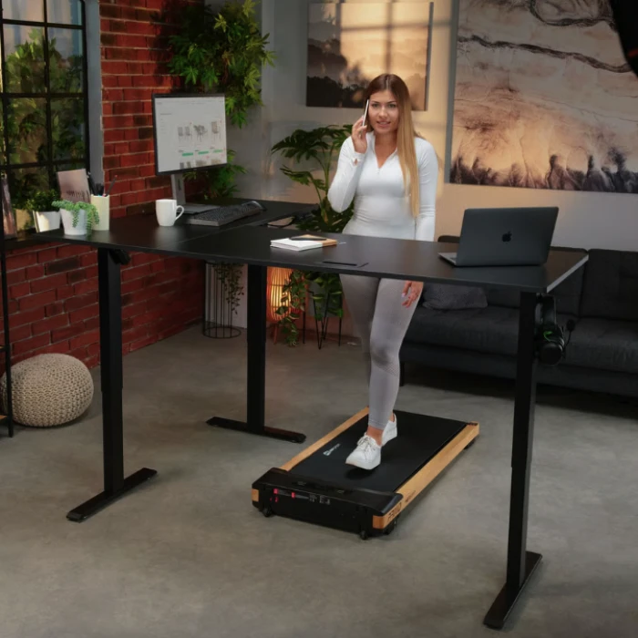 Компьютерный угловой стол Di Volio Trani с регулируемой высотой черный